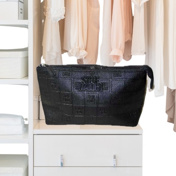 Steve Madden Black Cosmetic/Amenity Travel Zip Bag - Picture 1 of 8